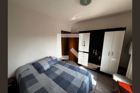 Quarto 2 de casa à venda com 4 quartos, 220m² em Vila Bandeirantes, São Paulo