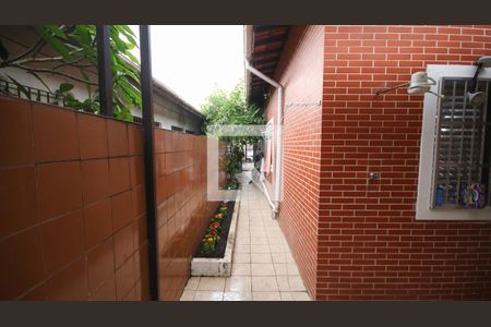 Quintal de casa para alugar com 3 quartos, 125m² em Canto do Forte, Praia Grande