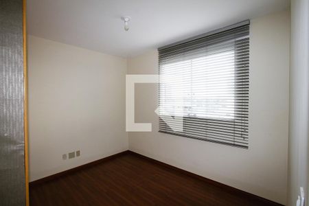 Quarto 2 de apartamento para alugar com 3 quartos, 120m² em Buritis, Belo Horizonte