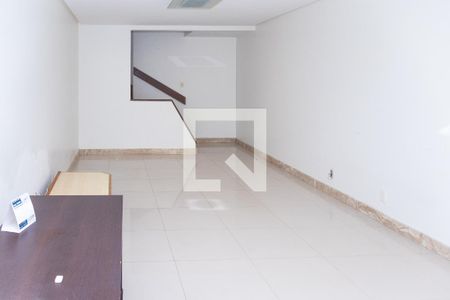 Sala 1 de casa para alugar com 2 quartos, 200m² em Parque Bela Vista, Salvador