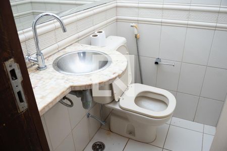 Lavabo de casa para alugar com 2 quartos, 200m² em Parque Bela Vista, Salvador
