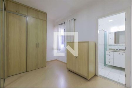Casa à venda com 3 quartos, 270m² em Cambuci, São Paulo