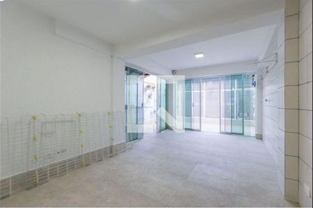 Casa à venda com 3 quartos, 270m² em Cambuci, São Paulo