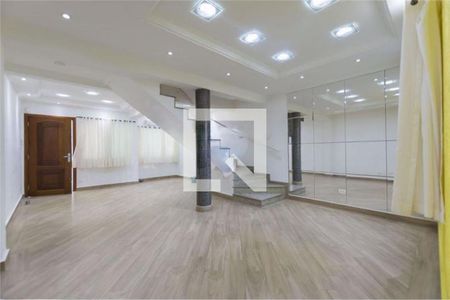 Casa à venda com 3 quartos, 270m² em Cambuci, São Paulo