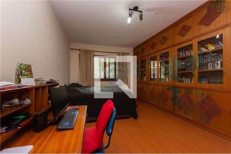 Casa à venda com 4 quartos, 232m² em Vila Prudente, São Paulo