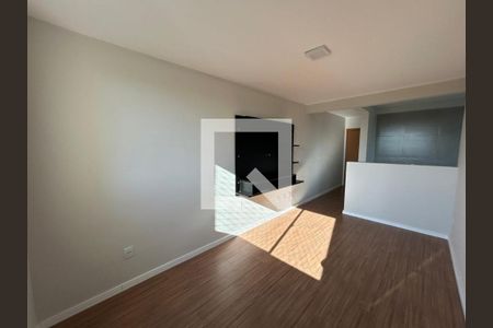 Apartamento à venda com 2 quartos, 48m² em Chácaras Califórnia, Contagem
