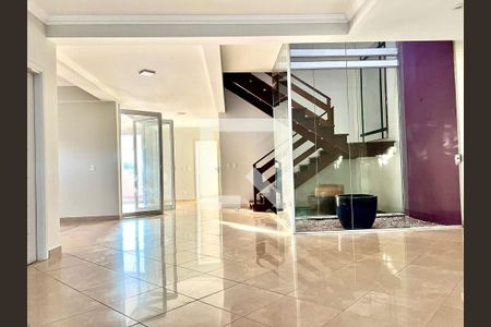 Sala de casa de condomínio para alugar com 4 quartos, 402m² em Residencial Paineiras, Paulínia