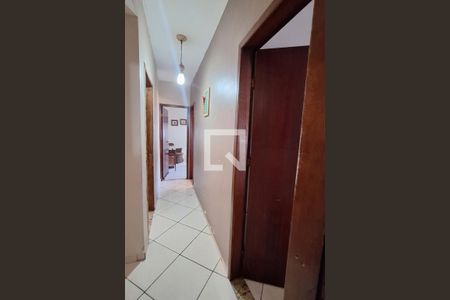 Corredor de casa para alugar com 4 quartos, 150m² em Saracuruna, Duque de Caxias