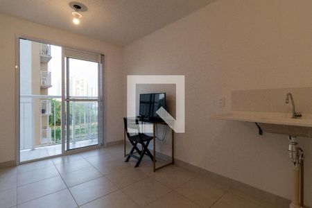 Sala de apartamento para alugar com 1 quarto, 32m² em Parque Industrial Tomas Edson, São Paulo