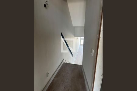 Corredor íntimo de apartamento à venda com 1 quarto, 60m² em Santo Agostinho, Belo Horizonte