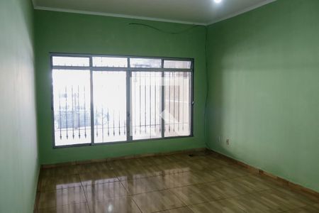 Sala de casa para alugar com 4 quartos, 150m² em Km 18, Osasco