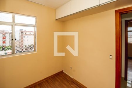 Quarto  de apartamento para alugar com 2 quartos, 80m² em Castelo, Belo Horizonte