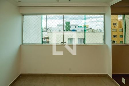 Sala de apartamento para alugar com 2 quartos, 80m² em Castelo, Belo Horizonte