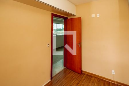 Quarto  de apartamento para alugar com 2 quartos, 80m² em Castelo, Belo Horizonte
