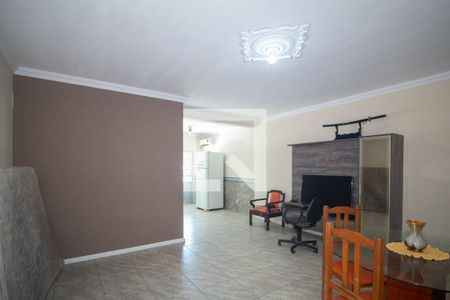 Sala de casa para alugar com 3 quartos, 200m² em Cristal, Porto Alegre