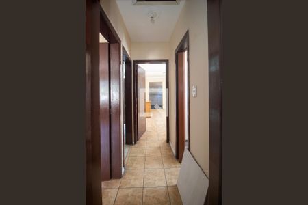 Corredor de casa para alugar com 3 quartos, 200m² em Cristal, Porto Alegre