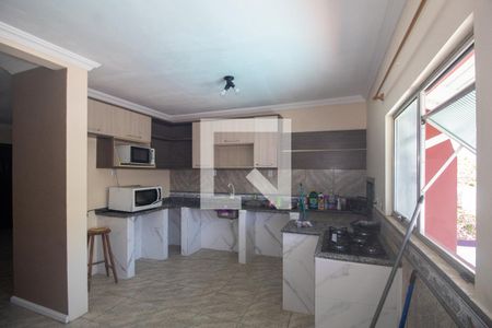 Cozinha de casa para alugar com 3 quartos, 200m² em Cristal, Porto Alegre