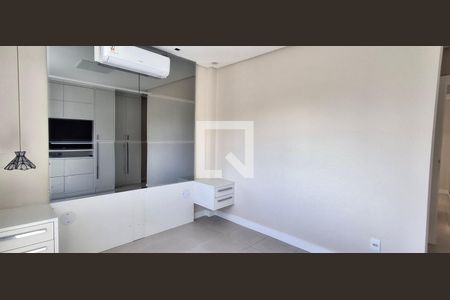 Suíte de apartamento para alugar com 2 quartos, 76m² em Centro, Florianópolis