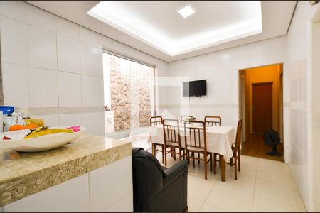 Sala de Jantar de casa para alugar com 5 quartos, 400m² em Santa Tereza, Belo Horizonte