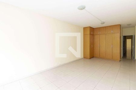 Apartamento à venda com 3 quartos, 160m² em Copacabana, Rio de Janeiro