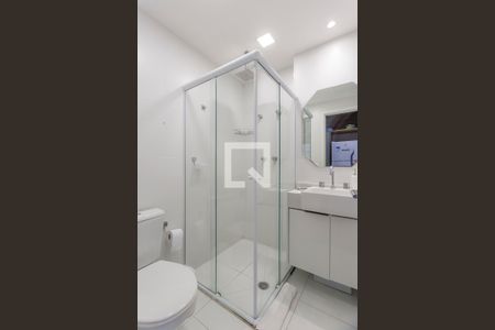 Banheiro de apartamento para alugar com 1 quarto, 25m² em Moema, São Paulo