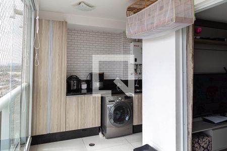 Sacada/Sala de apartamento à venda com 2 quartos, 61m² em Vila Endres, Guarulhos