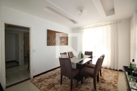 Sala de casa de condomínio para alugar com 3 quartos, 600m² em Taquara, Rio de Janeiro
