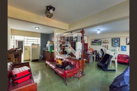 Casa à venda com 4 quartos, 400m² em Chácara Tatuapé, São Paulo