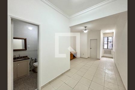 Sala de apartamento para alugar com 2 quartos, 57m² em Botafogo, Rio de Janeiro
