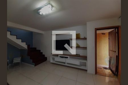 Casa à venda com 3 quartos, 188m² em Jardim Cristiane, Santo André