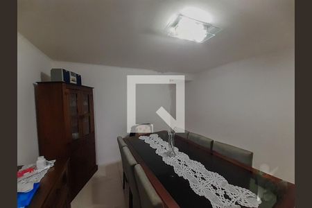 Casa à venda com 3 quartos, 188m² em Jardim Cristiane, Santo André