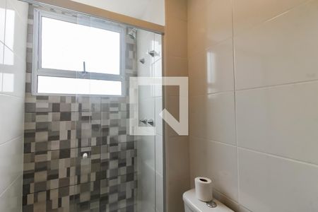 Banheiro de apartamento para alugar com 2 quartos, 41m² em Parque Esmeralda, São Paulo