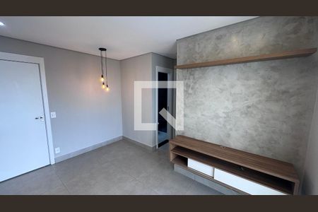 Sala de apartamento para alugar com 2 quartos, 43m² em Jardim Ipaussurama, Campinas