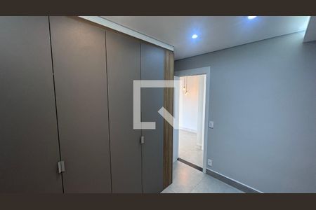 Quarto 1 de apartamento para alugar com 2 quartos, 43m² em Jardim Ipaussurama, Campinas