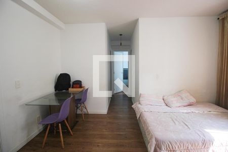 Sala de apartamento para alugar com 2 quartos, 40m² em Parque Reboucas, São Paulo