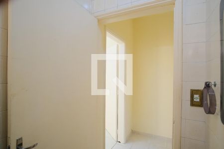 Lavabo de casa à venda com 4 quartos, 130m² em Vila Granada, São Paulo