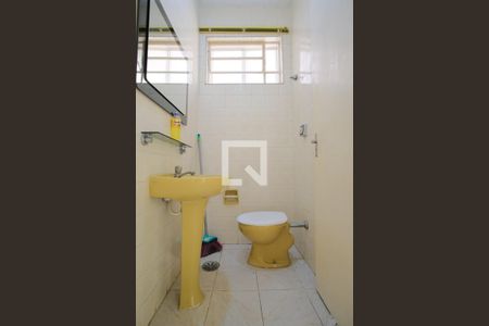 Lavabo de casa à venda com 4 quartos, 130m² em Vila Granada, São Paulo