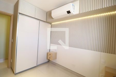 Suíte de apartamento para alugar com 2 quartos, 65m² em Bosque dos Buritis, Uberlândia