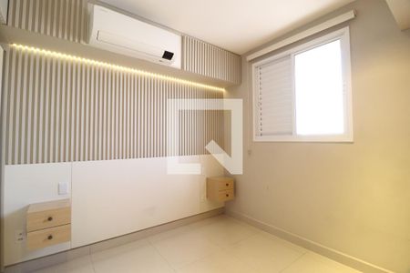 Suíte de apartamento para alugar com 2 quartos, 65m² em Bosque dos Buritis, Uberlândia