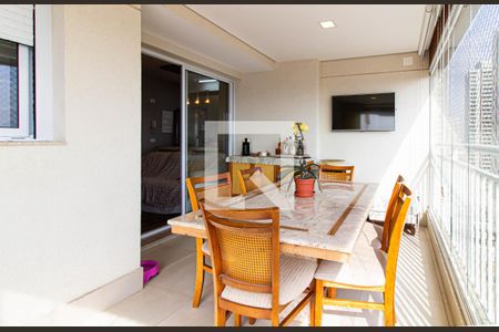 Varanda Gourmet de apartamento à venda com 3 quartos, 79m² em Vila Anastácio, São Paulo