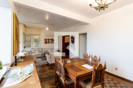 Sala de casa à venda com 4 quartos, 600m² em Cristal, Porto Alegre