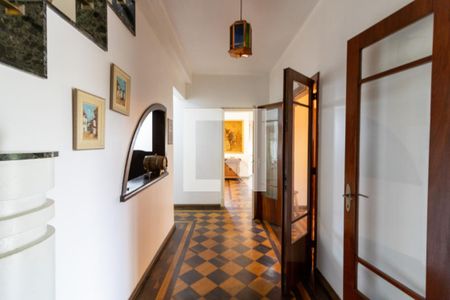 Hall de entrada de casa à venda com 4 quartos, 600m² em Cristal, Porto Alegre