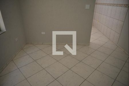 Sala de casa para alugar com 2 quartos, 110m² em Vila Homero Thon, Santo André