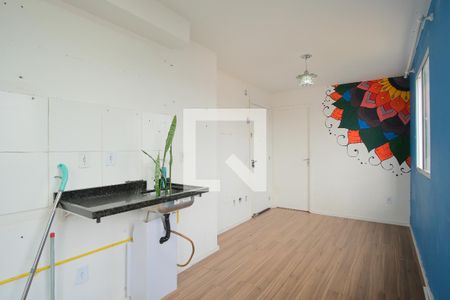 Sala/Cozinha de apartamento para alugar com 1 quarto, 29m² em Vila Esperança, São Paulo
