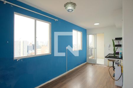 Sala/Cozinha de apartamento para alugar com 1 quarto, 29m² em Vila Esperança, São Paulo