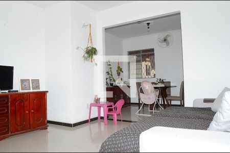 Sala de casa para alugar com 4 quartos, 280m² em Ribeiro de Abreu, Belo Horizonte