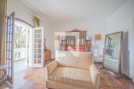 Casa à venda com 3 quartos, 350m² em Pacaembu, São Paulo