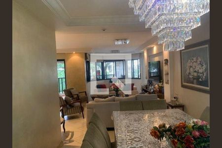 Apartamento à venda com 4 quartos, 210m² em Santa Cecilia, São Paulo