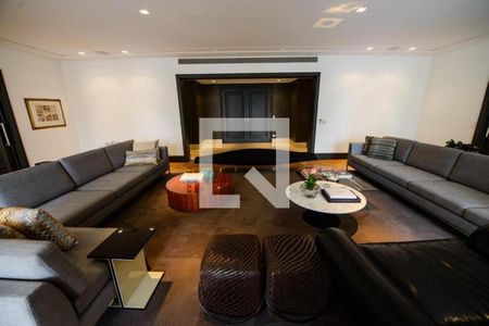 Apartamento à venda com 4 quartos, 580m² em Cerqueira César, São Paulo