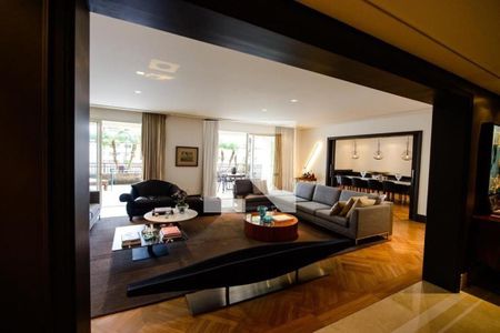 Apartamento à venda com 4 quartos, 580m² em Cerqueira César, São Paulo